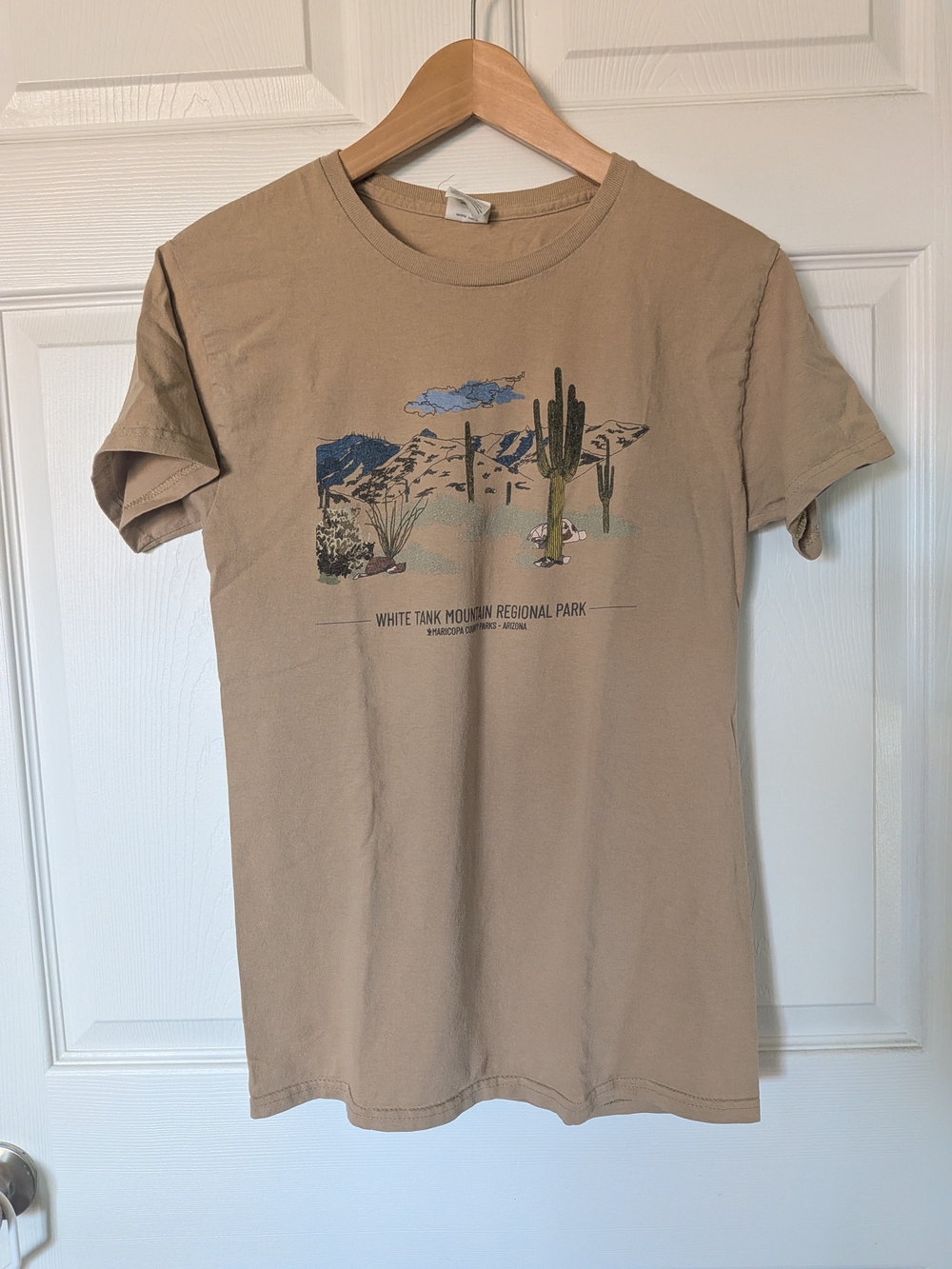 Tan Desert Graphic Short Sleeve Tee with Desert Landscape